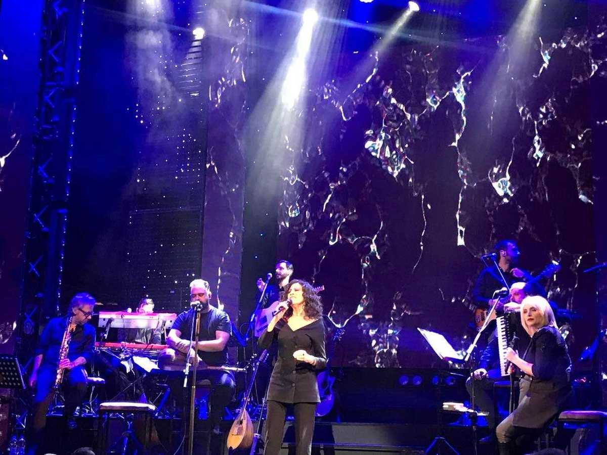 «Μαζί» με την Ελευθερία Αρβανιτάκη και την Ελεωνόρα Ζουγανέλη