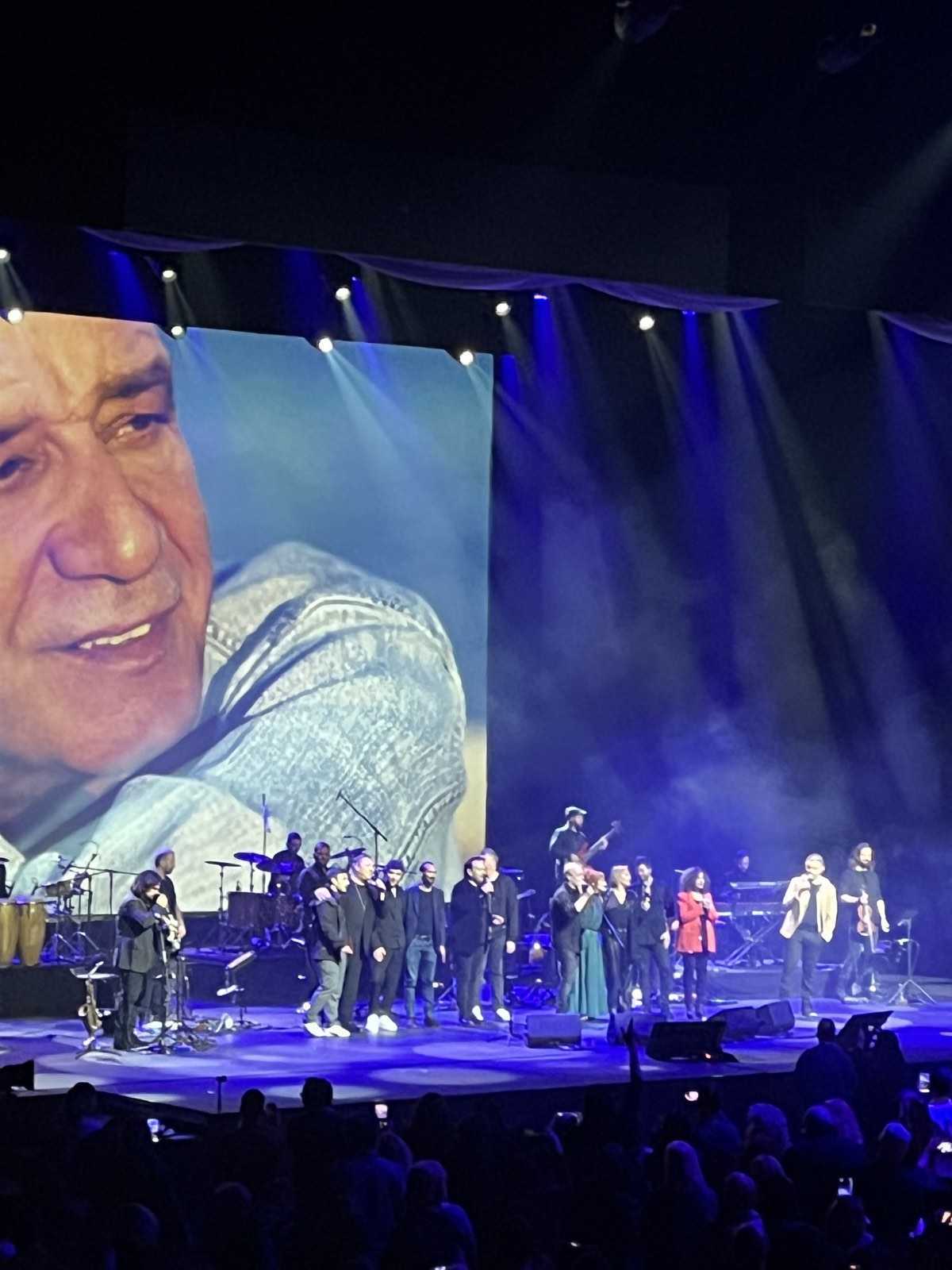 Νίκος Μωραΐτης «Εκατό Φορές Κομμάτια» @ Christmas Theater