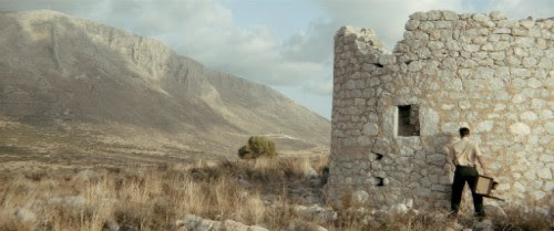 «Εκδυσις» της Φαίδρας Τσολίνα «Εκδυσις» της Φαίδρας Τσολίνα