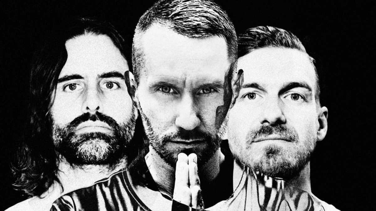 Miike Snow - I Feel The Weight