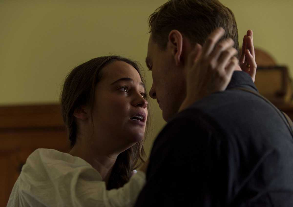 The Light Between Oceans