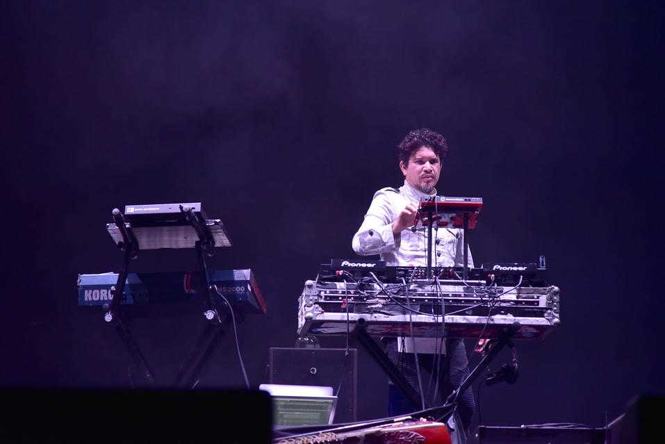 thievery-corporation-live thievery-corporation-live