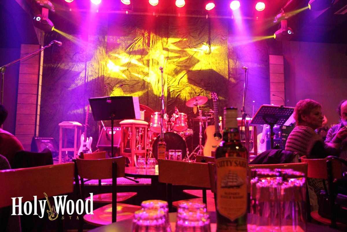 HolyWood Stage