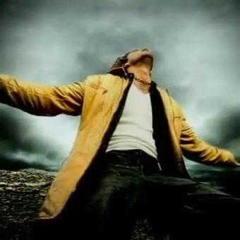 Creed with arms wide open Creed with arms wide open
