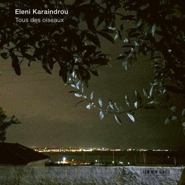 Ελένη Καραΐνδρου Tous des oiseaux Ελένη Καραΐνδρου Tous des oiseaux