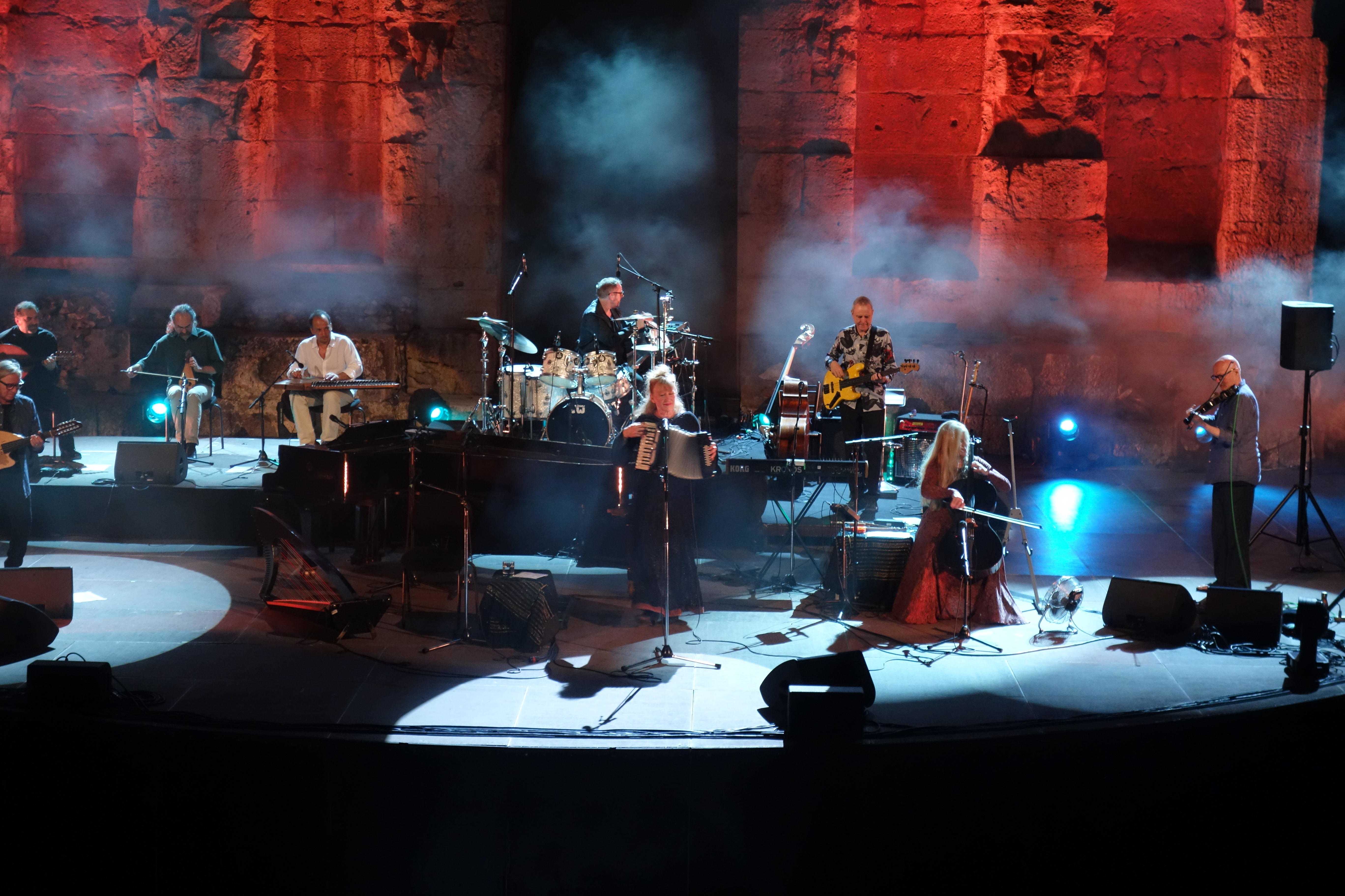 Loreena_Athens19_01 Loreena_Athens19_01