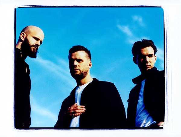 WHITE LIES