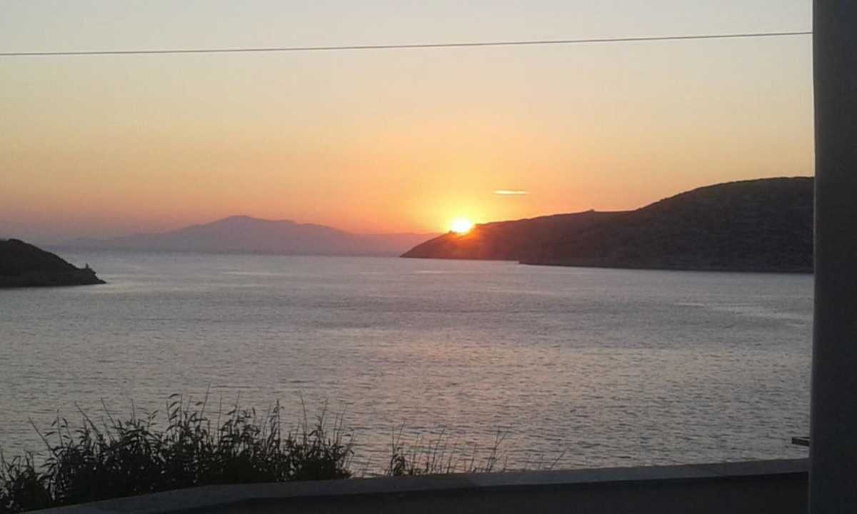 Whatever makes us happy on a Sunday morning: Νοσταλγικό Τέλος Αυγούστου