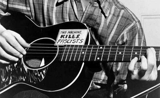 woody guitar